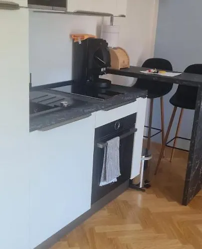 Apartamento Elena - *
